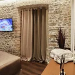 Noma Boutique Σκόδρα